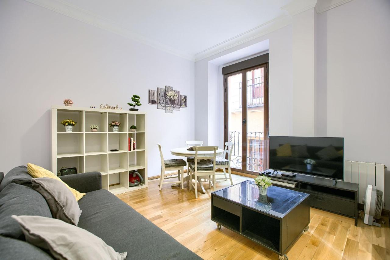 Apartamento En Centro Historico Madrid Kültér fotó